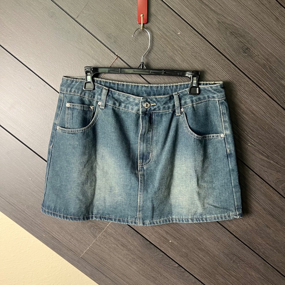 Emmiol Women's Denim Mini Skirt NWT XL Blue Y2K Casual Streetwear Jean Skirt